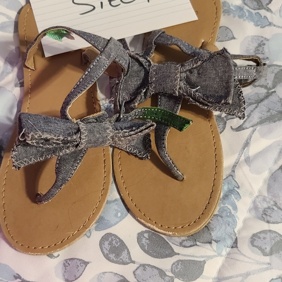 Girls shoes - Picture 2 of 8